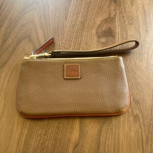 Dooney & Bourke leather wristlet